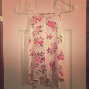 Boutique Spaghetti Strap Super Cute Floral top 🌹